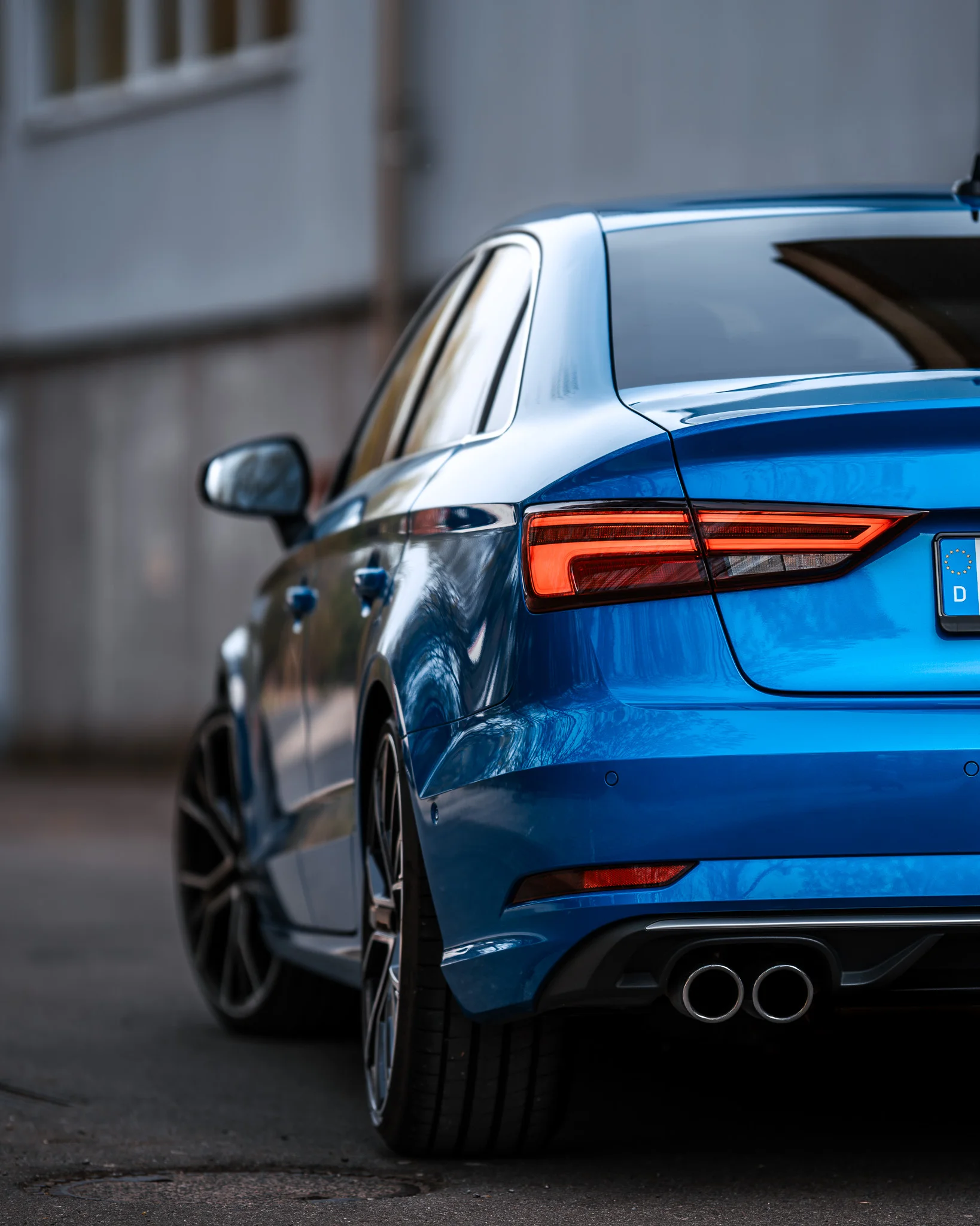 Car photography Kempten – luxury vehicle at sunset
