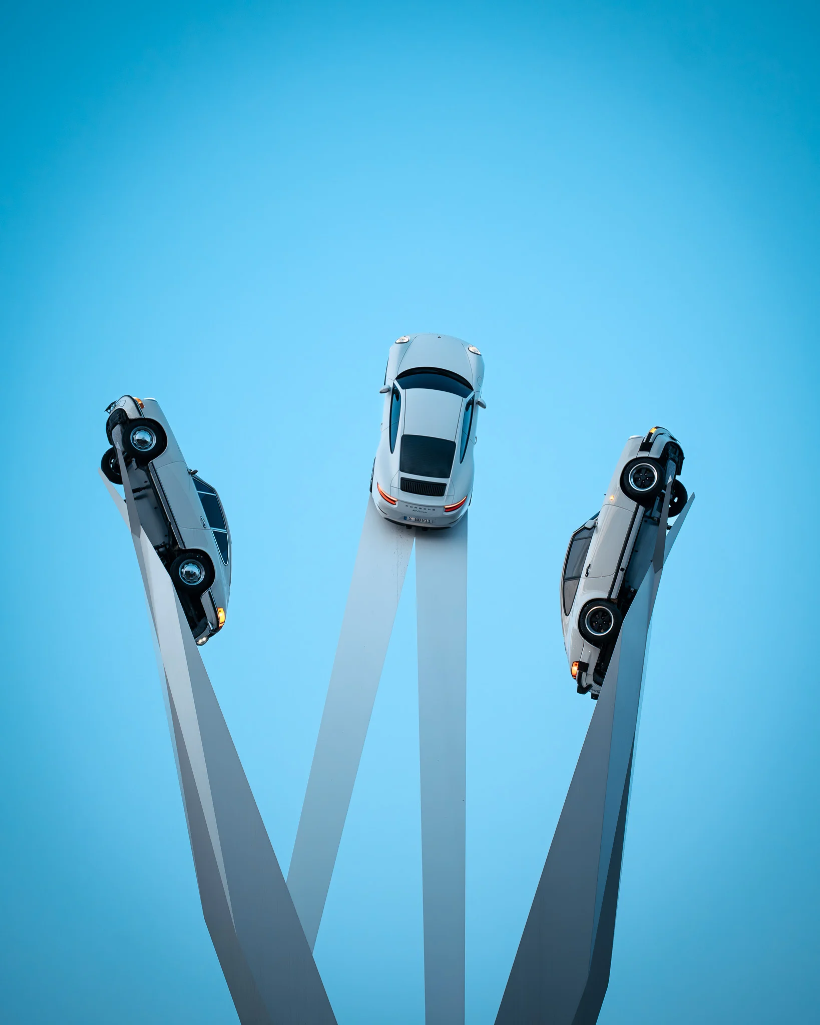 Car photography Allgäu – vehicle against the light