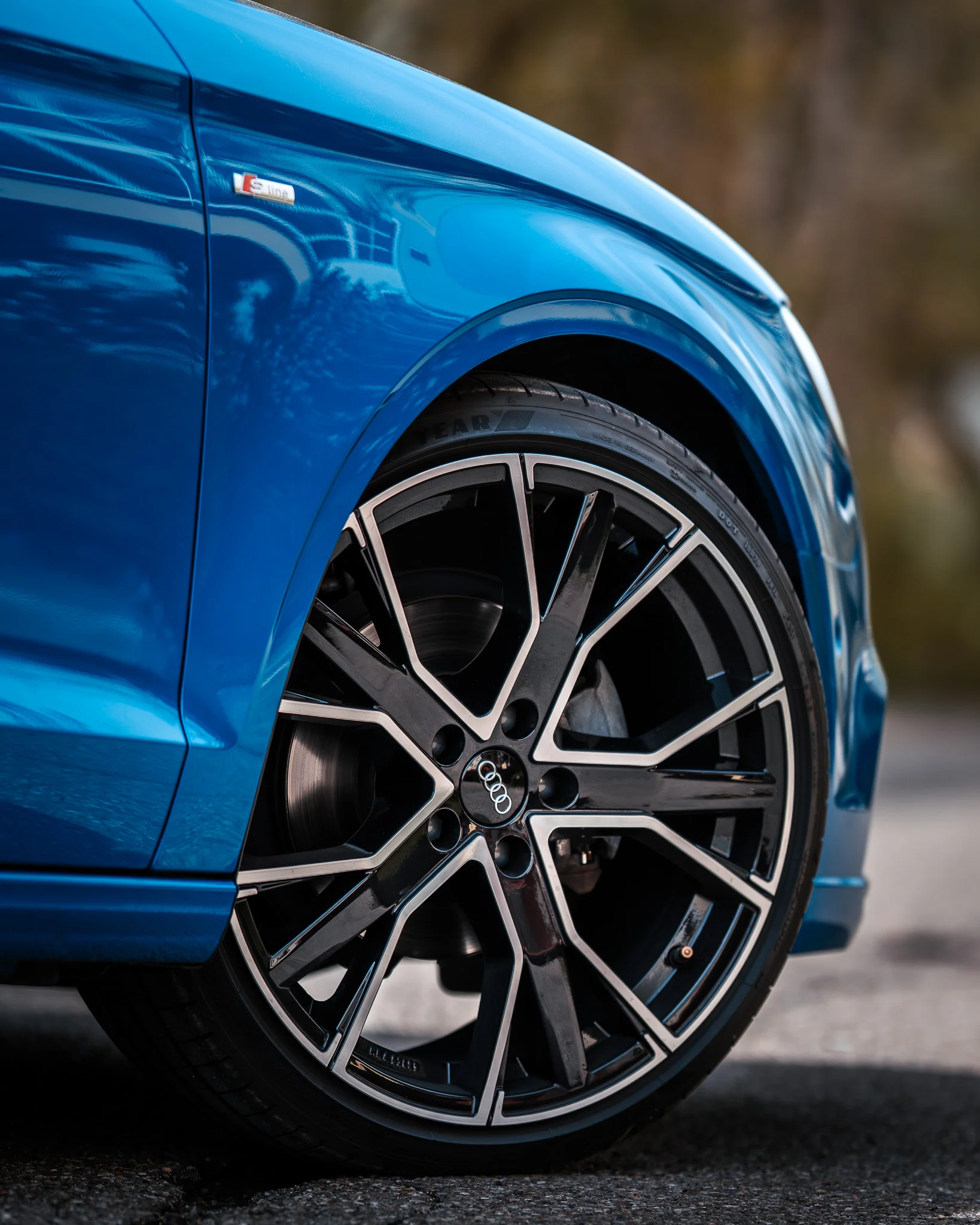Car photography Kempten – headlight detail