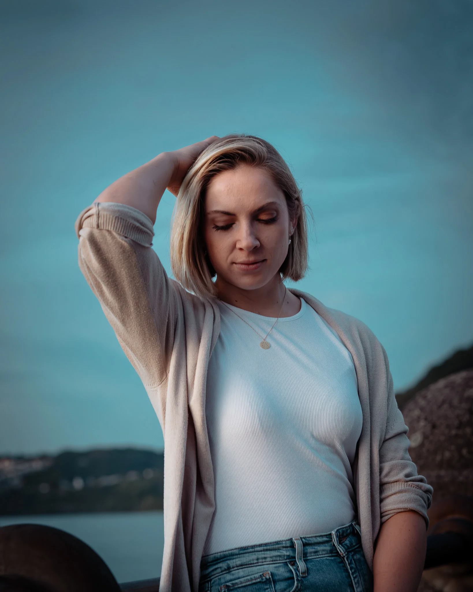 Menschen Fotografie Allgäu – Stimmungsvolles Porträt mit dramatischem Licht